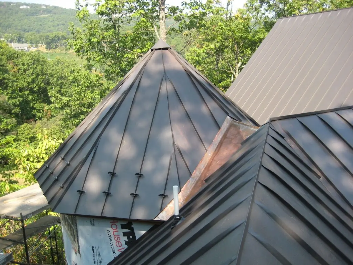 Professional Gutter Cleaning by Craftsman Roofing in Coalinga